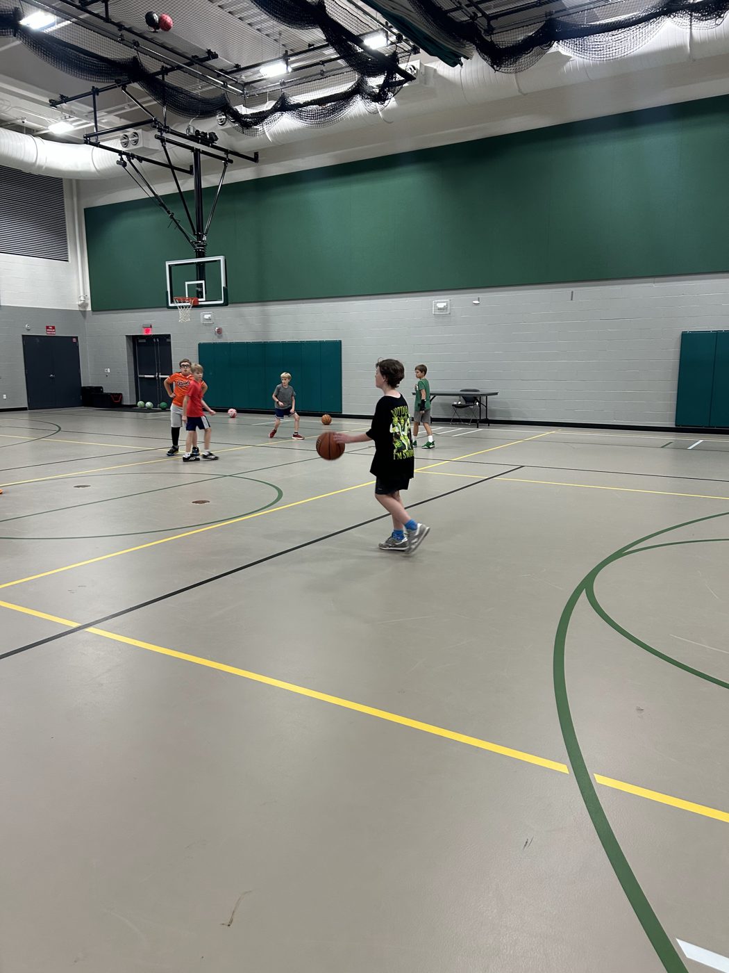 Break Away Basketball Clinic (Ages 7 - 9) program photo 1